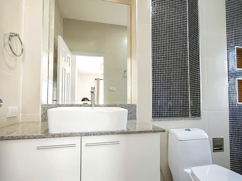 ขาย บ้านเดี่ยวสองชั้น หนองปลาไหล พัทยาตะวันออก 3 ห้องนอน, ชลบุรี, บางละมุง, ชลบุรี, 148 ตร.ม., บ้านเดี่ยว ขาย, โดย PLC real estate, 500467320 - DDproperty.com