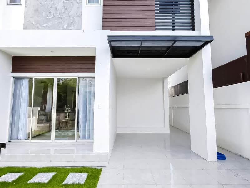 Two Storey House for Sale Nong Pla Lai East Pattaya 3Bed, Chon Buri (Pattaya), Bang Lamung, Bang Lamung (Pattaya), Chon Buri (Pattaya), 3 Bedrooms, 148 sqm, Single Detached House For Sale, by PLC real estate, 500467320 - DDproperty.com