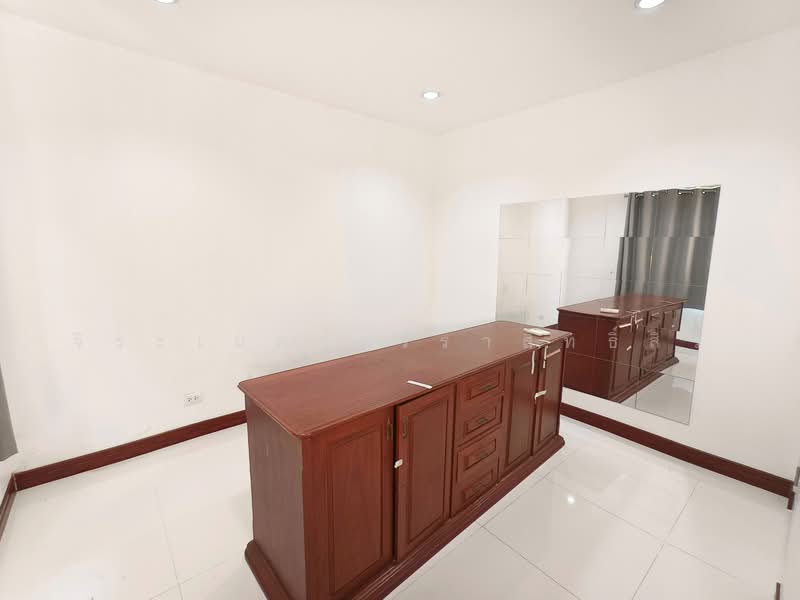The Metro Rama 9, Bangkok, Soi 3/2, Prawet, Bangkok, 3 Bedrooms, 150 sqm, Townhouse For Sale, by จิระเมศร์ วราสิทธิ์สิริ, 500467333 - DDproperty.com