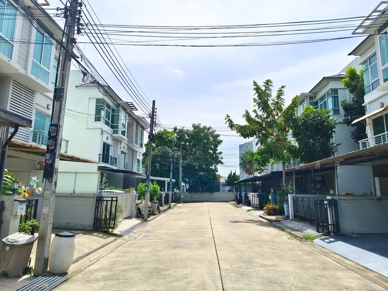The Metro Rama 9, Bangkok, Soi 3/2, Prawet, Bangkok, 3 Bedrooms, 150 sqm, Townhouse For Sale, by จิระเมศร์ วราสิทธิ์สิริ, 500467333 - DDproperty.com