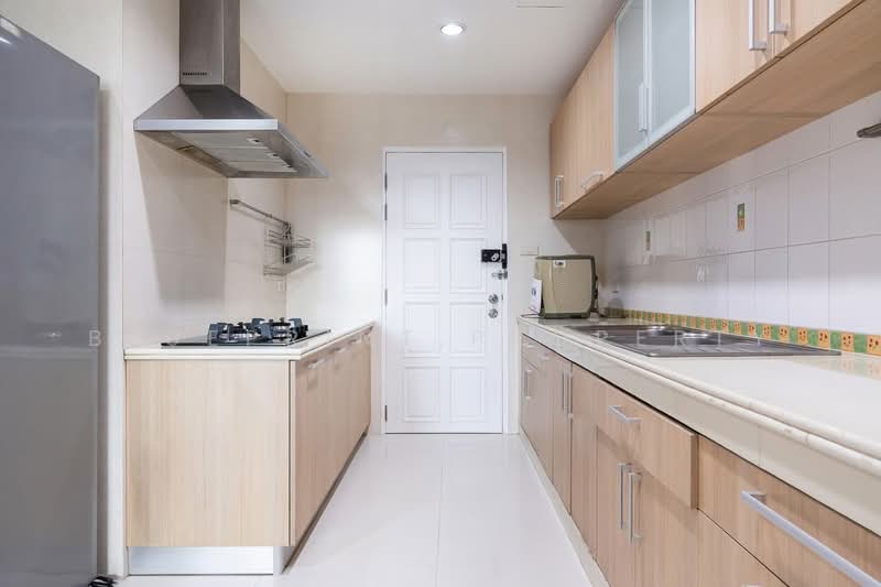 Fifty Fifth Tower, Bangkok, 84 Soi Sukhumvit 55, Sukhumvit Road, Khlong Tan Nua, Watthana, Bangkok, 3 Bedrooms, 223 sqm, Condo For Rent, by Blueprint.property, 500467336 - DDproperty.com