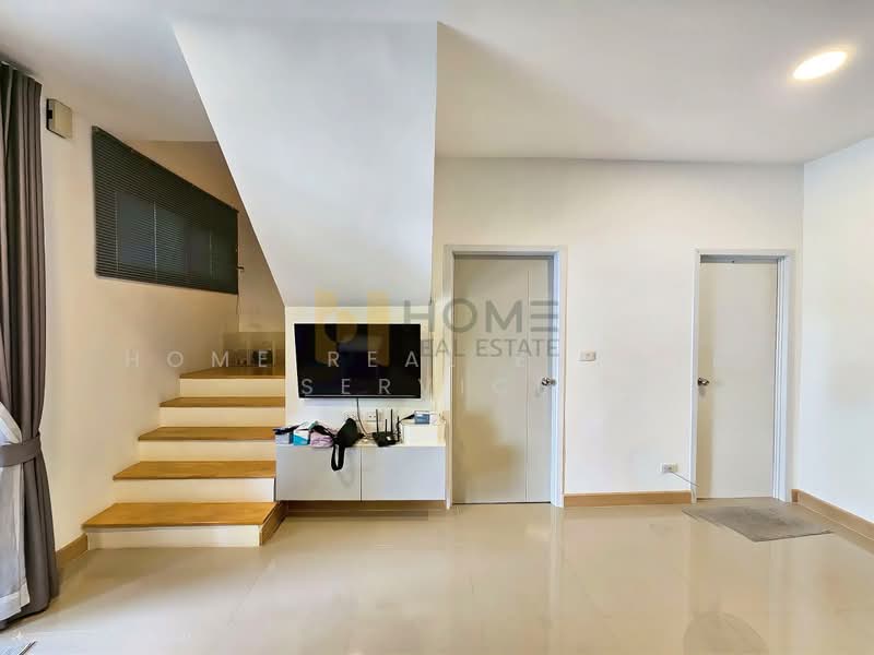 Q District Gusto Donmuang-Songprapa, Bangkok, Songprapa Road, Si Khan, Don Mueang, Bangkok, 3 Bedrooms, 108 sqm, Townhouse For Sale, by HOME Real Estate Service, 500467348 - DDproperty.com