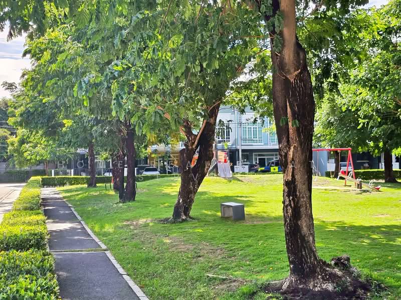Q District Gusto Donmuang-Songprapa, Bangkok, Songprapa Road, Si Khan, Don Mueang, Bangkok, 3 Bedrooms, 108 sqm, Townhouse For Sale, by HOME Real Estate Service, 500467348 - DDproperty.com
