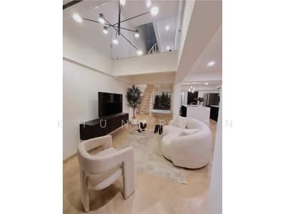 ขาย - ขาย / เช่า ทาวน์โฮม 3 ชั้น ซอยสุขุมวิท 71 | Pet Friendly (SPSSR343), กรุงเทพ