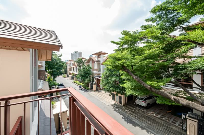 Baan Sansiri Sukhumvit 67, Bangkok, 32 Soi Sukhumvit 67, Phra Kanong Nua, Watthana, Bangkok, 4 Bedrooms, 394 sqm, Single Detached House For Rent, by Kanrutai Dawruang, 500467371 - DDproperty.com