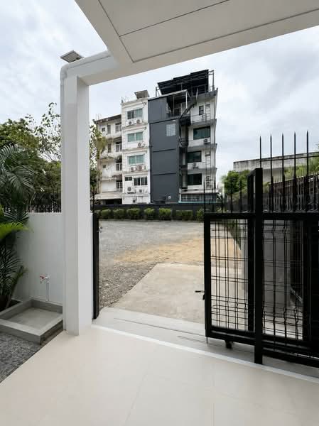 อาคารให้เช่า ลาดพร้าว รามอินทรา ทาวน์อินทาวน์ : Buildings for rent in Ladprao, Ramintra, Town in Tow, Bangkok, Phlapphla, Wang Thonglang, Bangkok, , 800 sqm, Shophouse For Rent, by TOAH T., 500467387 - DDproperty.com