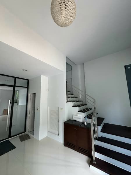 อาคารให้เช่า ลาดพร้าว รามอินทรา ทาวน์อินทาวน์ : Buildings for rent in Ladprao, Ramintra, Town in Tow, กรุงเทพ, พลับพลา, วังทองหลาง, กรุงเทพ, 800 ตร.ม., ตึกแถว-อาคารพาณิชย์ ให้เช่า, โดย TOAH T., 500467387 - DDproperty.com