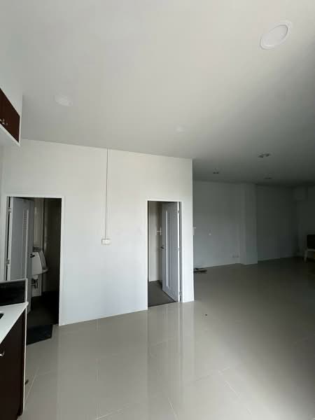อาคารให้เช่า ลาดพร้าว รามอินทรา ทาวน์อินทาวน์ : Buildings for rent in Ladprao, Ramintra, Town in Tow, กรุงเทพ, พลับพลา, วังทองหลาง, กรุงเทพ, 800 ตร.ม., ตึกแถว-อาคารพาณิชย์ ให้เช่า, โดย TOAH T., 500467387 - DDproperty.com