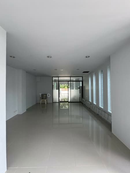 อาคารให้เช่า ลาดพร้าว รามอินทรา ทาวน์อินทาวน์ : Buildings for rent in Ladprao, Ramintra, Town in Tow, กรุงเทพ, พลับพลา, วังทองหลาง, กรุงเทพ, 800 ตร.ม., ตึกแถว-อาคารพาณิชย์ ให้เช่า, โดย TOAH T., 500467387 - DDproperty.com
