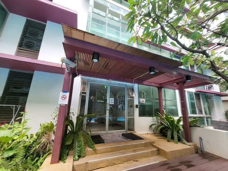 The IRIS Rama 9-Srinakarin, Bangkok, Srinakarin Road, Suan Luang, Bangkok, 1 Bedroom, 32 sqm, Condo For Sale, by คุณเอ๋, 500467397 - DDproperty.com