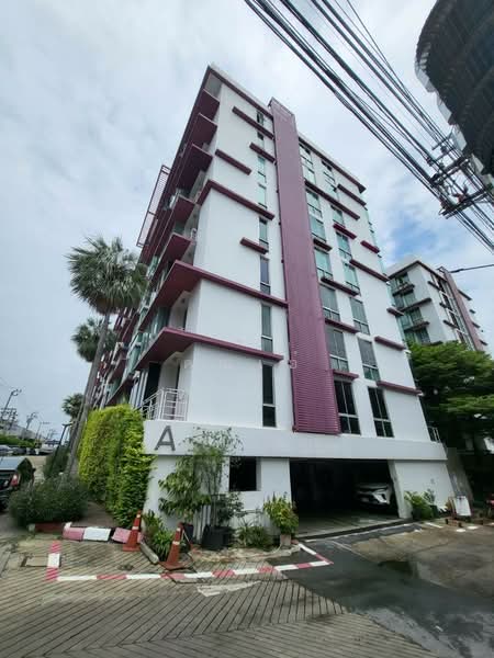 The IRIS Rama 9-Srinakarin, Bangkok, Srinakarin Road, Suan Luang, Bangkok, 1 Bedroom, 32 sqm, Condo For Sale, by คุณเอ๋, 500467397 - DDproperty.com
