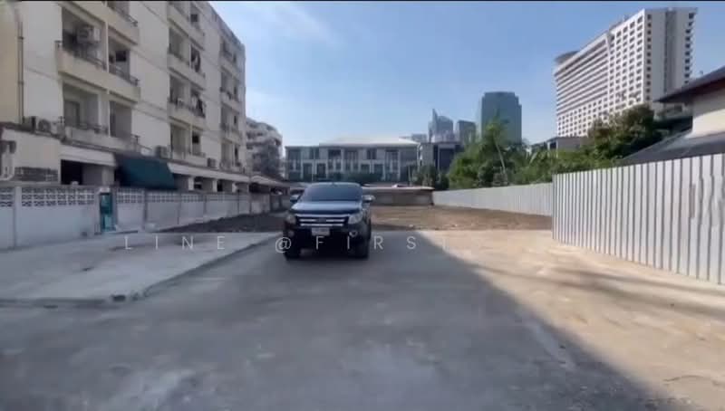 Prime Land Plot Sukhumvit 39, High-Demand Location, Near BTS Phrom Phong, Bangkok, Khlong Tan Nua, Watthana, Bangkok, , 1,247 sqm, Land For Sale, by LINE @firststep, 500467411 - DDproperty.com