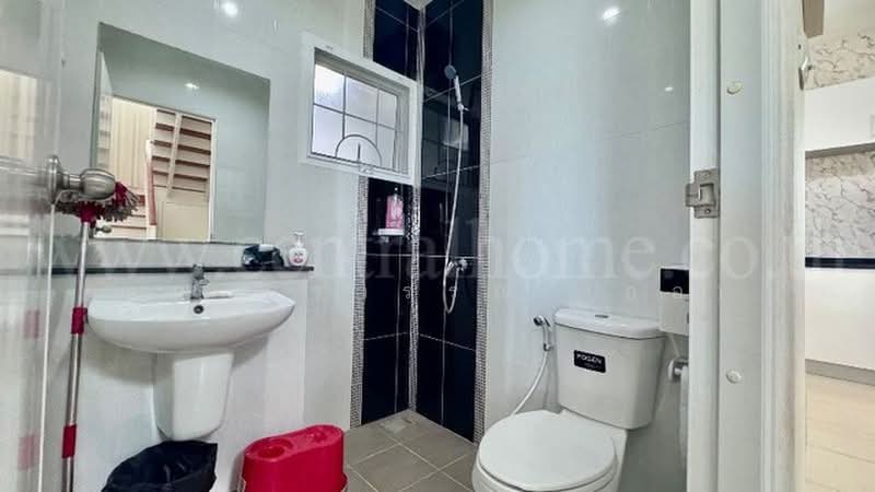 Lalin Town Lanceo CRIB2 Latkrabang-Suvarnabhumi, Samut Prakan, Bang Pla, Bang Plee, Samut Prakan, 4 Bedrooms, 280 sqm, Single Detached House For Sale, by คุณ อรวรรณ (ออ), 500467417 - DDproperty.com