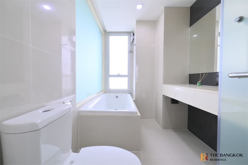 Rhythm Ratchada-Huaikwang, Bangkok, 218 Ratchadaphisek Road, Huai Khwang, Bangkok, 2 Bedrooms, 65 sqm, Condo For Rent, by Nicha Peerakittikul, 500467421 - DDproperty.com