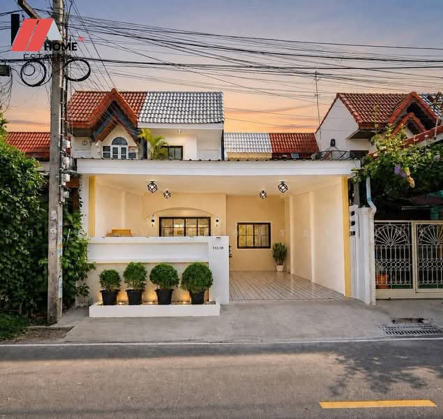 Bua Thong 2 Village, Nonthaburi, 1009 Road, Bang Yai, Nonthaburi, 5 Bedrooms, 130 sqm, Semi-Detached House (Twin House) For Sale, by ชลธิชา ปรางค์ประทานพร, 500467437 - DDproperty.com