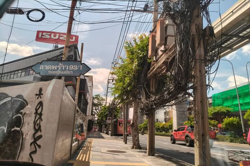 หมู่บ้านปรางทิพย์ (ซอยลาดพร้าว 95), กรุงเทพ, คลองเจ้าคุณสิงห์, วังทองหลาง, กรุงเทพ, 320 ตร.ม., ทาวน์เฮ้าส์ ขาย, โดย ชนะชาติ นนท์ตา, 500467449 - DDproperty.com