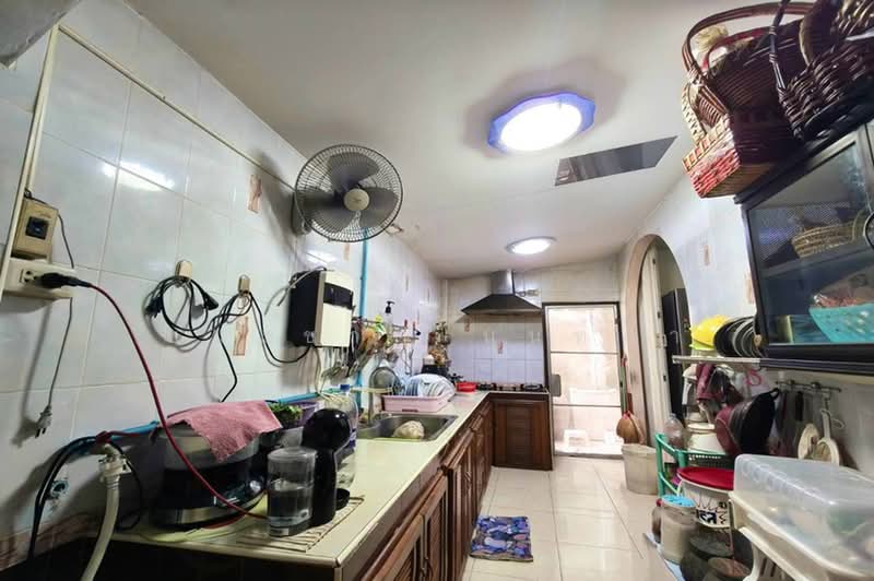 หมู่บ้านปรางทิพย์ (ซอยลาดพร้าว 95), Bangkok, Khlong Chaokhun Sing, Wang Thonglang, Bangkok, 6 Bedrooms, 320 sqm, Townhouse For Sale, by ชนะชาติ นนท์ตา, 500467449 - DDproperty.com
