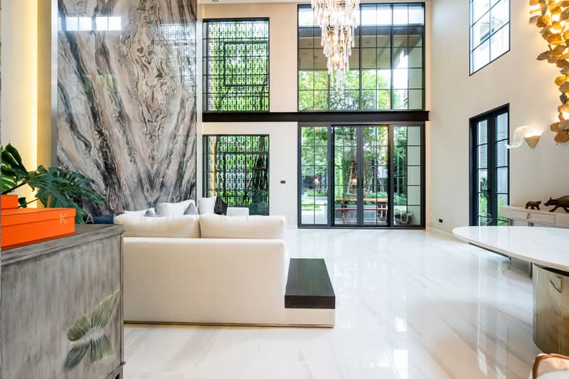 Quarter 31, Bangkok, 333 Soi Sukhumvit 31, Khlong Tan Nua, Watthana, Bangkok, 4 Bedrooms, 425 sqm, Townhouse For Sale, by Kanrutai Dawruang, 500467465 - DDproperty.com