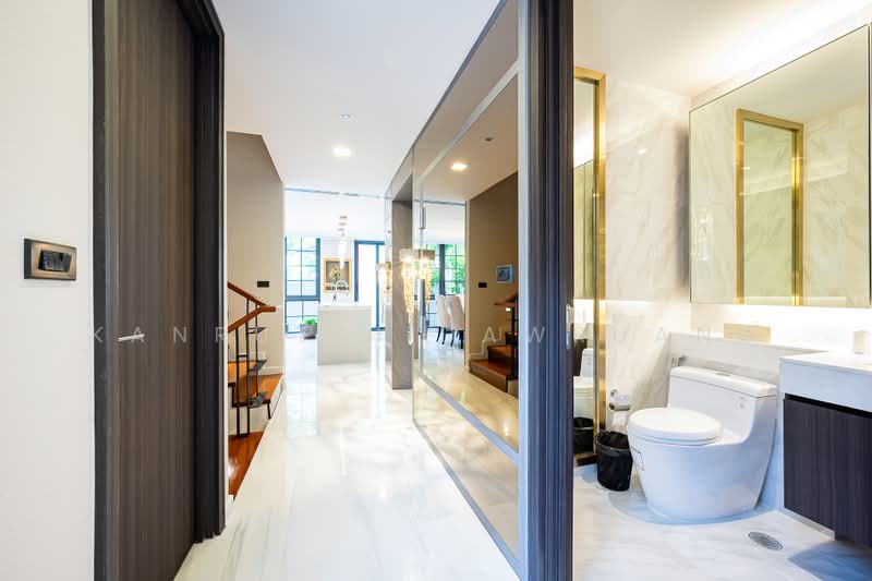 Quarter 31, Bangkok, 333 Soi Sukhumvit 31, Khlong Tan Nua, Watthana, Bangkok, 4 Bedrooms, 425 sqm, Townhouse For Sale, by Kanrutai Dawruang, 500467465 - DDproperty.com
