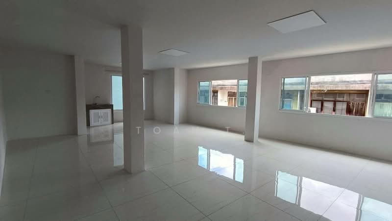 อาคารให้เช่า ลาดพร้าว รามอินทรา : Buildings for rent in Ladprao-Ramintra area, Bangkok, Lat Phrao, Bangkok, , 550 sqm, Shophouse For Rent, by TOAH T., 500467486 - DDproperty.com