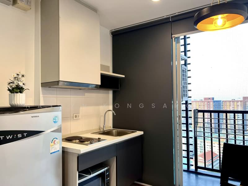 The Base Sukhumvit 77, Bangkok, 289 Sukhumvit 77 Road, Phra Kanong Nua, Watthana, Bangkok, 1 Bedroom, 30 sqm, Condo For Rent, by Natlyn Kongsapook, 500467497 - DDproperty.com