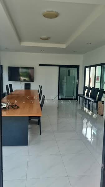 Passorn Bangna-Wongwaen, Samut Prakan, Sukhapiban 2 Soi 27, Rachathewa, Bang Plee, Samut Prakan, 4 Bedrooms, 250 sqm, Single Detached House For Rent, by Komkrit Arunvessased, 500467514 - DDproperty.com