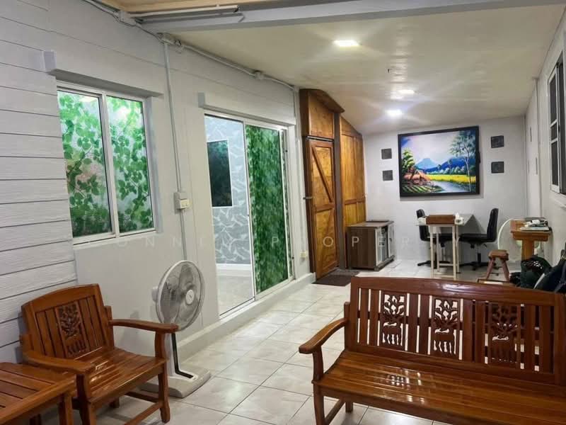 Pruksa Village 6 Rama 2-Bang Khun Thian Chai Talay, Samut Sakhon, Bang Khun Thian Road - Chai Talay, Phanthai Norasing, Muang Samut Sakhon, Samut Sakhon, 5 Bedrooms, 200 sqm, Single Detached House For Sale, by Connex Property, 500467540 - DDproperty.com