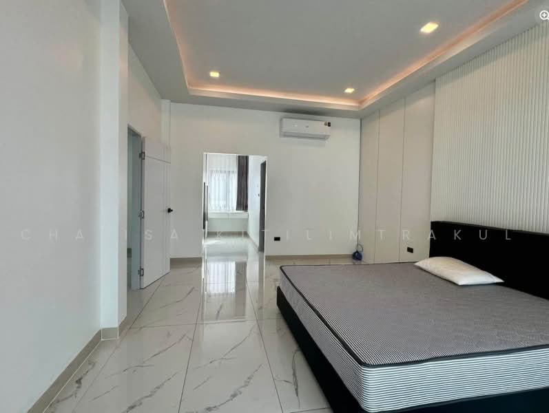 Chokchai Village 9, Chon Buri (Pattaya), Bang Lamung, Bang Lamung (Pattaya), Chon Buri (Pattaya), 5 Bedrooms, 300 sqm, Townhouse For Rent, by Chalisa Kitilimtrakul, 500467542 - DDproperty.com