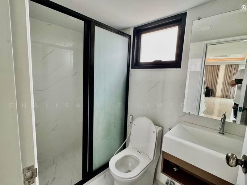 Chokchai Village 9, Chon Buri (Pattaya), Bang Lamung, Bang Lamung (Pattaya), Chon Buri (Pattaya), 5 Bedrooms, 300 sqm, Townhouse For Rent, by Chalisa Kitilimtrakul, 500467542 - DDproperty.com