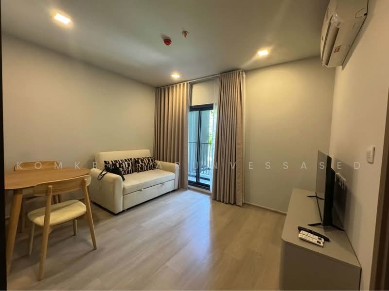 Life Phahon-Ladprao, Bangkok, 996 Phahonyothin Road, Jom Phon, Chatuchak, Bangkok, 1 Bedroom, 35 sqm, Condo For Rent, by Komkrit Arunvessased, 500467566 - DDproperty.com