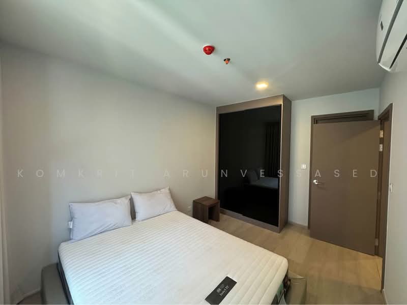 Life Phahon-Ladprao, Bangkok, 996 Phahonyothin Road, Jom Phon, Chatuchak, Bangkok, 1 Bedroom, 35 sqm, Condo For Rent, by Komkrit Arunvessased, 500467566 - DDproperty.com
