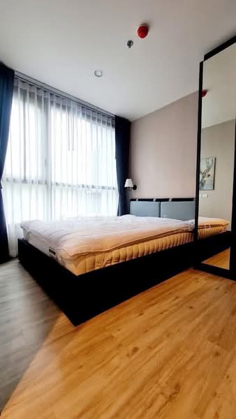 XT Huaikhwang, Bangkok, 244 Ratchadaphisek Road, Huai Khwang, Bangkok, 1 Bedroom, 30 sqm, Condo For Rent, by Komkrit Arunvessased, 500467570 - DDproperty.com