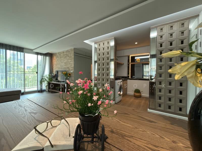 49 Plus, Bangkok, Soi Sukhumvit 49, Khlong Tan Nua, Watthana, Bangkok, 2 Bedrooms, 80 sqm, Condo For Rent, by Boonraksa Sopak, 500467585 - DDproperty.com