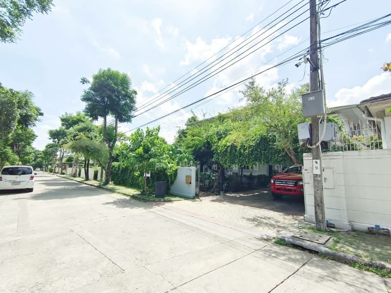Baan Ladprao Yothin Phattana 11, Bangkok, Soi Baan Ladprao, Khlong Chan, Bang Kapi, Bangkok, 5 Bedrooms, 500 sqm, Single Detached House For Sale, by รังสรรค์ เขมปัญญา, 500467594 - DDproperty.com