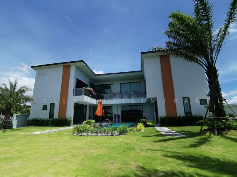 6-BR Villa, Chon Buri (Pattaya), Poong, Bang Lamung (Pattaya), Chon Buri (Pattaya), 6 Bedrooms, 540 sqm, Villa For Rent, by Chalisa Kitilimtrakul, 500467635 - DDproperty.com