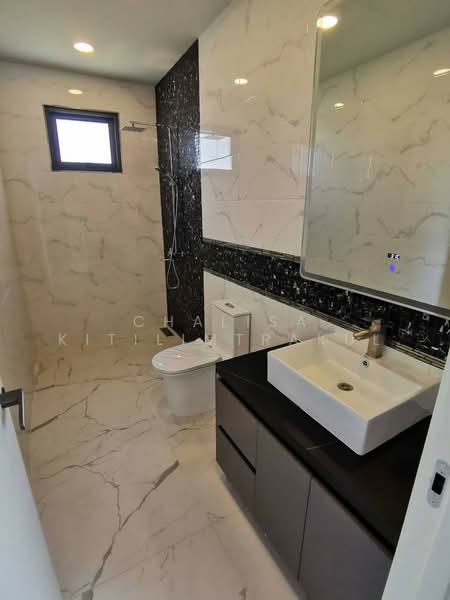 6-BR Villa, Chon Buri (Pattaya), Poong, Bang Lamung (Pattaya), Chon Buri (Pattaya), 6 Bedrooms, 540 sqm, Villa For Rent, by Chalisa Kitilimtrakul, 500467635 - DDproperty.com