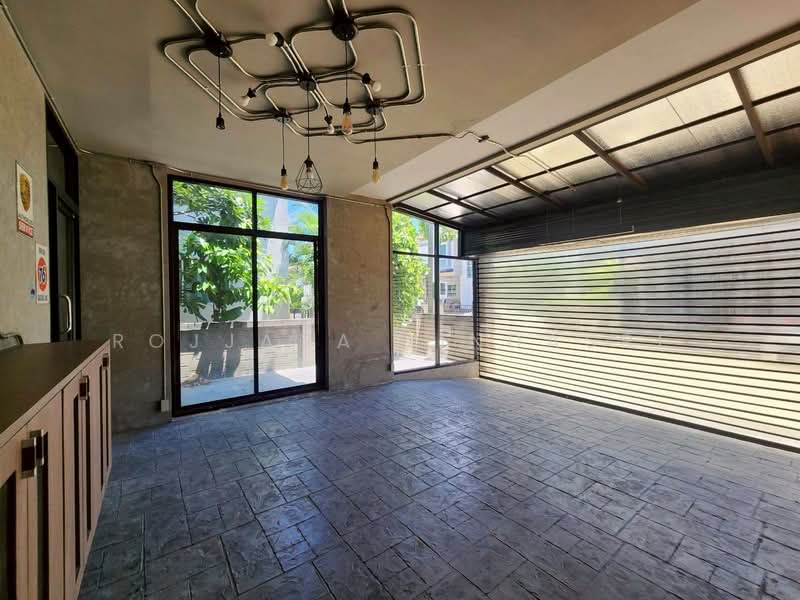 Casa Premium On Nut-Wongwaen, Bangkok, Kanchanaphisek Road, Dok Mai, Prawet, Bangkok, 4 Bedrooms, 212 sqm, Single Detached House For Rent, by Rojjana Jindasri, 500467652 - DDproperty.com