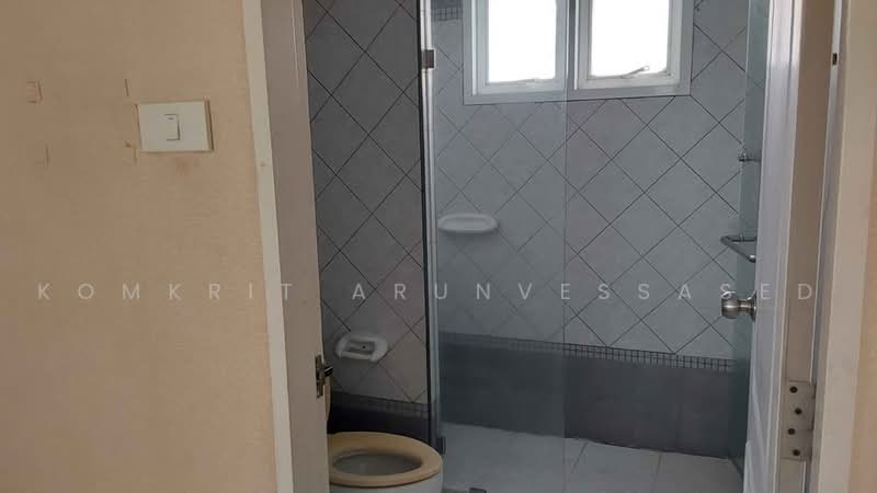 3-BR House, Bangkok, Dok Mai, Prawet, Bangkok, 3 Bedrooms, 204 sqm, Single Detached House For Sale, by Komkrit Arunvessased, 500467653 - DDproperty.com