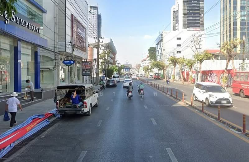 ขายที่ดินเปล่า ติดถนนเพชรบุรี ใกล้ MRT เพชรบุรี, Bangkok, เพชรบุรี, Bang Kapi, Huai Khwang, Bangkok, , 2,400 sqm, Land For Sale, by คุณชาญยุทธ, 500467659 - DDproperty.com
