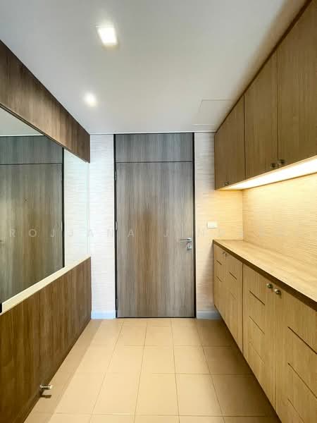Noble Remix, Bangkok, 772 Soi Sukhumvit 36, Sukhumvit Road, Khong Tan, Khlong Toei, Bangkok, 1 Bedroom, 55 sqm, Condo For Rent, by Rojjana Jindasri, 500467682 - DDproperty.com