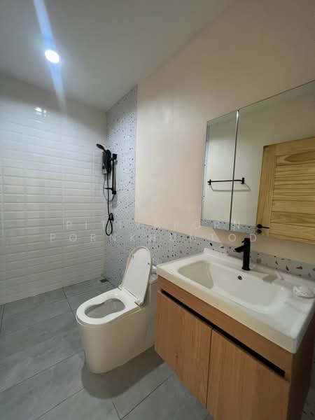 undefined, Chon Buri (Pattaya), Nong Pru, Bang Lamung (Pattaya), Chon Buri (Pattaya), 6 Bedrooms, 220 sqm, Villa For Sale, by Pitiyaporn Pornkhuntod, 500467711 - DDproperty.com