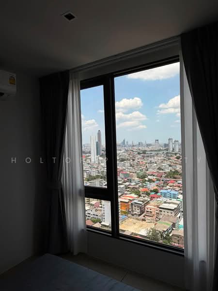 Reference Sathorn-Wongwianyai, Bangkok, Krung Thonburi 2 Alley, Bang Lam Phu Lang, Khlong San, Bangkok, Studio, 26 sqm, Condo For Rent, by Holtop Property, 500467715 - DDproperty.com