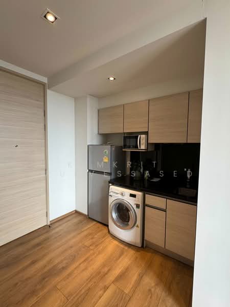 Park Origin Phrom Phong (Park 24), Bangkok, 68 Soi Sukhumvit 24, Khong Tan, Khlong Toei, Bangkok, Studio, 30 sqm, Condo For Rent, by Komkrit Arunvessased, 500467723 - DDproperty.com