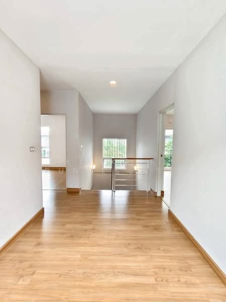 The Centro Watcharapol, Bangkok, Sukhaphiban 5 Road, O-Ngoen, Sai Mai, Bangkok, 4 Bedrooms, 220 sqm, Single Detached House For Sale, by Komkrit Arunvessased, 500467739 - DDproperty.com