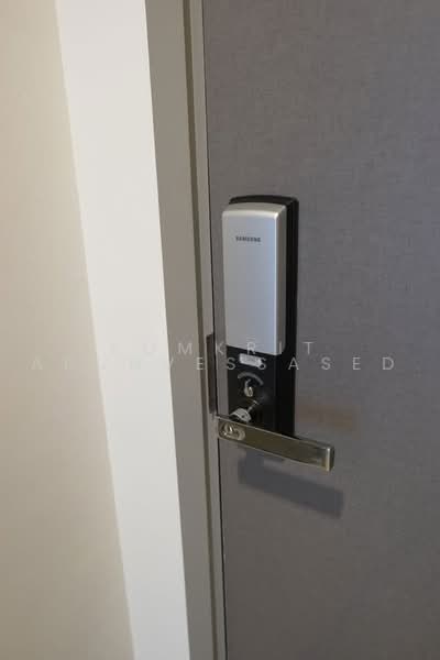 IDEO Sathorn-Wongwian Yai, Bangkok, 219 Soi Krung Thonburi 1, Khlong Ton Sai, Khlong San, Bangkok, 1 Bedroom, 34 sqm, Condo For Rent, by Komkrit Arunvessased, 500467768 - DDproperty.com