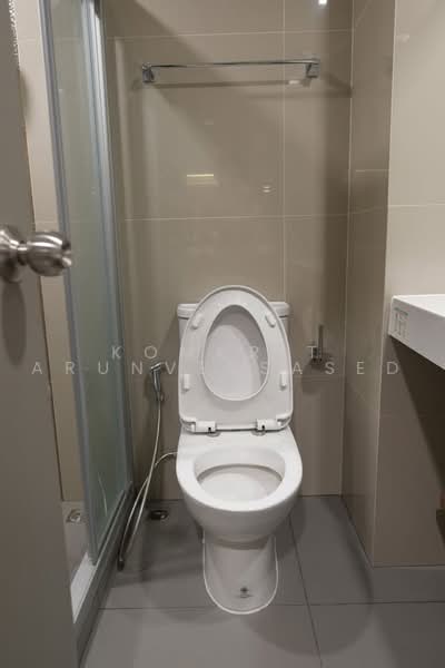 IDEO Sathorn-Wongwian Yai, Bangkok, 219 Soi Krung Thonburi 1, Khlong Ton Sai, Khlong San, Bangkok, 1 Bedroom, 34 sqm, Condo For Rent, by Komkrit Arunvessased, 500467768 - DDproperty.com