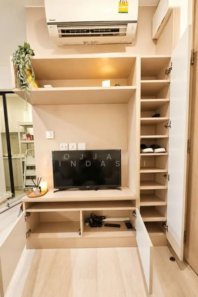Life Asoke, Bangkok, Asoke-Dindang Road, Bang Kapi, Huai Khwang, Bangkok, 1 Bedroom, 30 sqm, Condo For Rent, by Rojjana Jindasri, 500467774 - DDproperty.com