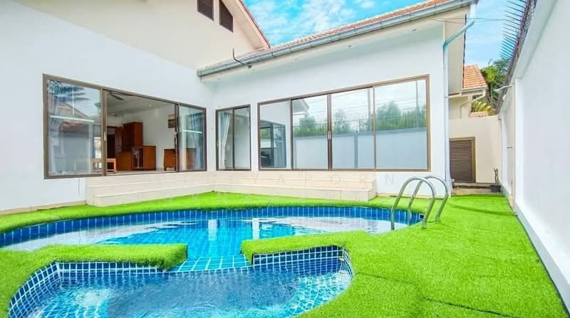 3-BR Villa, Chon Buri (Pattaya), Nong Pru, Bang Lamung (Pattaya), Chon Buri (Pattaya), 3 Bedrooms, 400 sqm, Villa For Sale, by Pitiyaporn Pornkhuntod, 500467777 - DDproperty.com