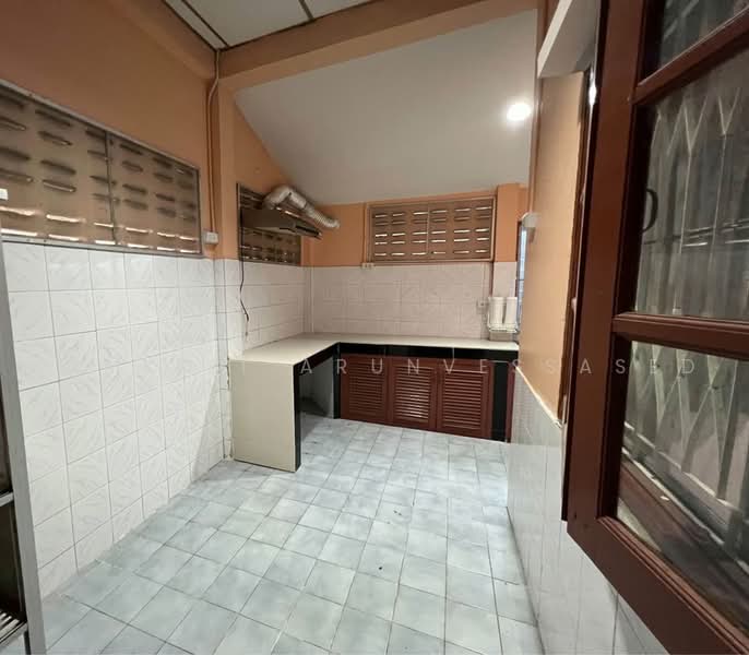 undefined, Bangkok, Hua Mak, Bang Kapi, Bangkok, 2 Bedrooms, 212 sqm, Single Detached House For Sale, by Komkrit Arunvessased, 500467788 - DDproperty.com