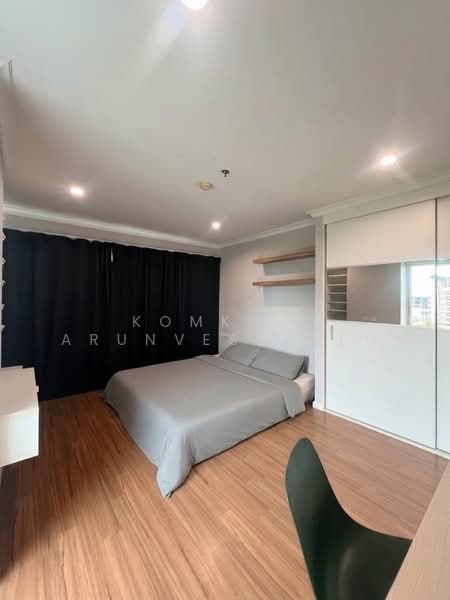 Lumpini Suite Pinklao, Bangkok, 1 Somdet Phra Pin Klao Rd, Bang Yi Khan, Bang Phlat, Bangkok, 2 Bedrooms, 64 sqm, Condo For Rent, by Komkrit Arunvessased, 500467796 - DDproperty.com